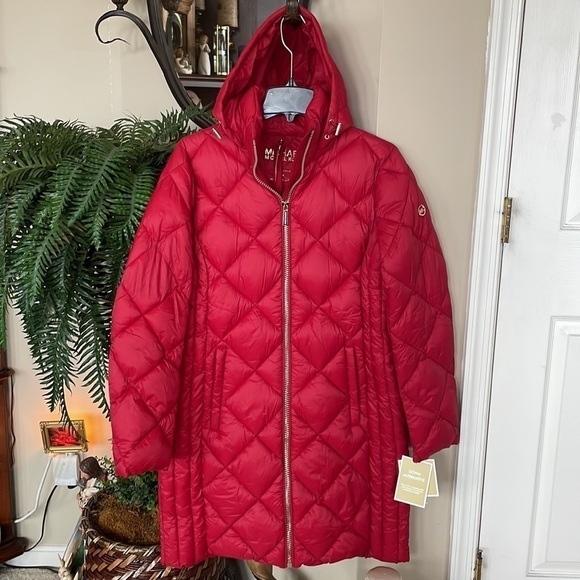 Brand New Michael Kors Zippered Down Alternative Packable Red Jacket Hooded Coat - Picture 16 of 16